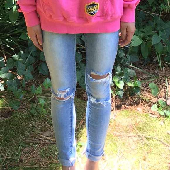 🎉HP!🎉 Kancan Distressed Skinny Jeans - Picture 2 of 8